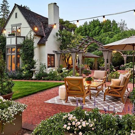 Design by Casa Smith Designs | Photo by Mark Pinkerton