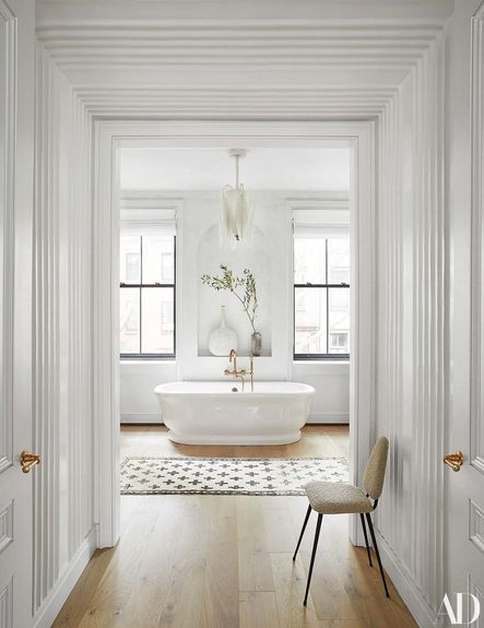 Home of Athena Calderone of Eyeswoon| Architectural design in collaboration with Elizabeth Roberts | Photography by Gieves Anderson | Styled by Colin King