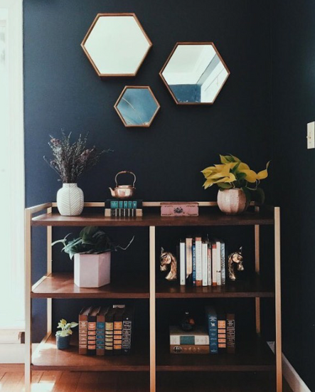 Design & Photo by Hey Wanderer |Hale Navy by Benjamin Moore