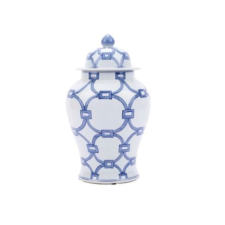 The Charm of Chinoiserie | Styling Your Home with Blue and White Vases for Timeless Elegance