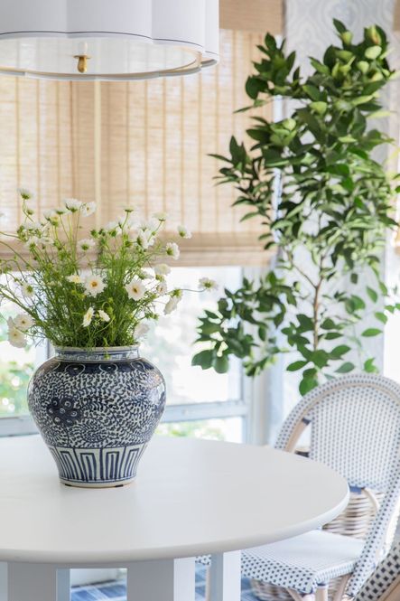 Design by Bodine White | GET THE LOOK: Blue &amp; White Curly Vine Ancestor Ginger Jar
