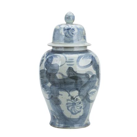 The Charm of Chinoiserie | Styling Your Home with Blue and White Vases for Timeless Elegance