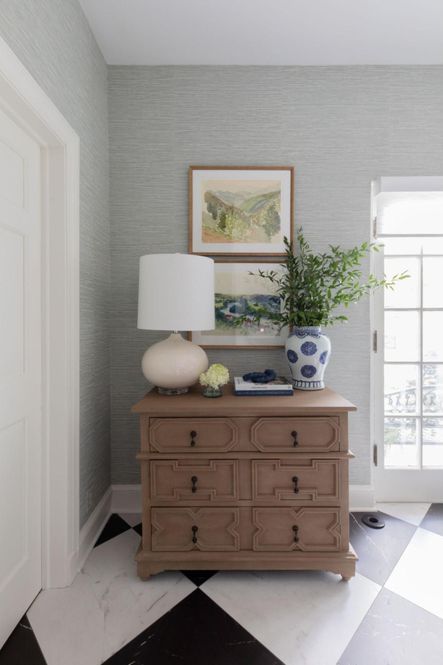 The Charm of Chinoiserie | Styling Your Home with Blue and White Vases for Timeless Elegance