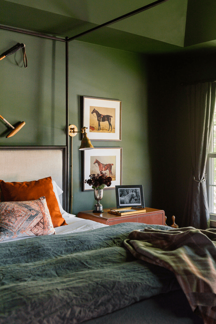 Design by Lindsay Hunter