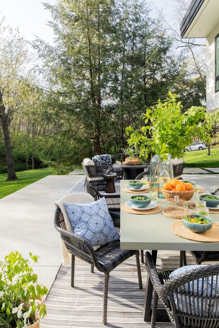 SHOP THE LOOK: Pippa Outdoor Pillow, Woven Jute Placemat, Thelma Cream Throw
