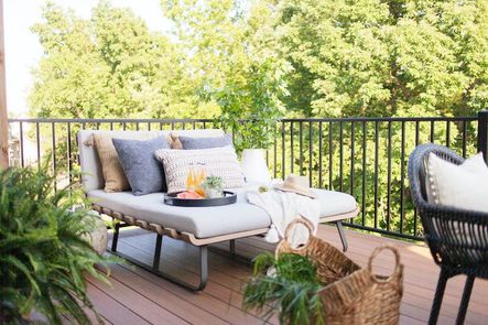 SHOP THE LOOK: Dimitri Daybed