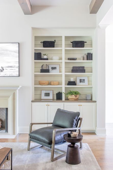 Design by Bodine White | Photography by Emily Sewell | SHOP THE LOOK: Cruz End Table