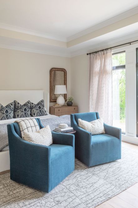 Design by Bodine White | Photography by Emily Sewell | SHOP THE LOOK: Elle Swivel Chair
