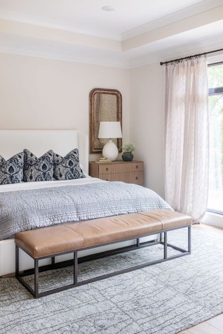 Design by Bodine White | Photography by Emily Sewell | SHOP THE LOOK: Beaumont Leather Bench