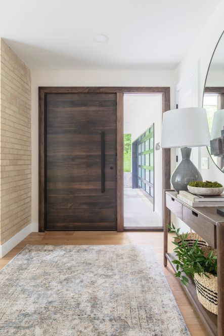Design by Bodine White | Photography by Emily Sewell | SHOP THE LOOK: Liverpool Rug