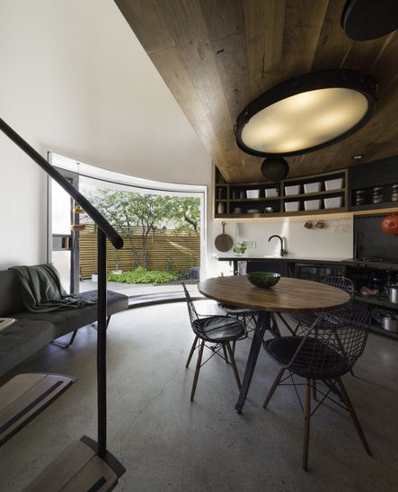 Design, construction, and landscaping by Christoph Kaiser of Kaiserworks