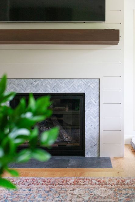 Vintage inspired rugs look amazing in any room and the Layla Ocean Rust is a showstopper in this space!
