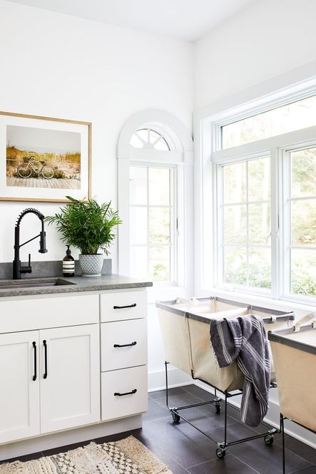 Eastern Shore Farmhouse by Zoë Feldman | Photography by Stacy Zarin Goldberg